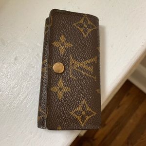 Authentic Louis Vuitton key case